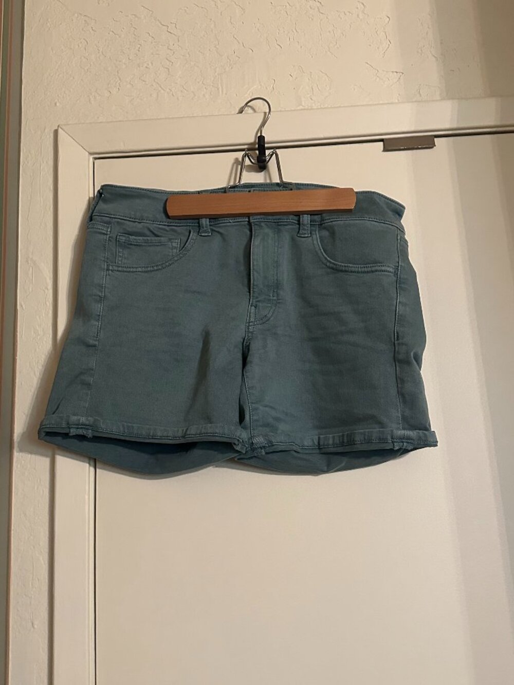 American eagle sage green shorts, size 6, midi length